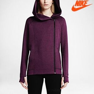 Nike - Tech Fleece Cape (Mulberry) Women's Jacket